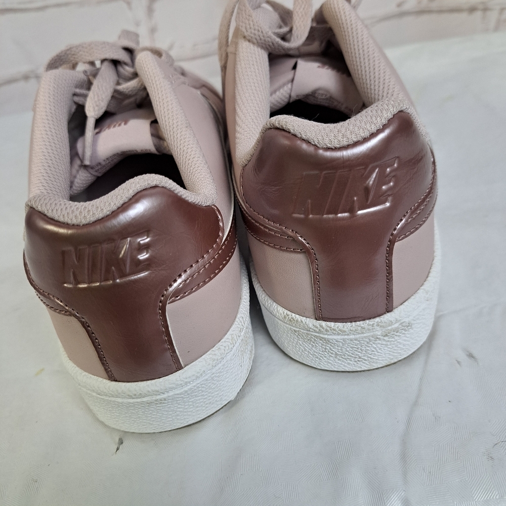 Nike Women's Court Royale 'Smokey Mauve' Tennis sneakers - Picture 3 of 11